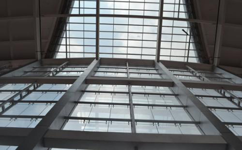 玻璃天窗的制作方法？及玻璃采光天窗的施工要点？