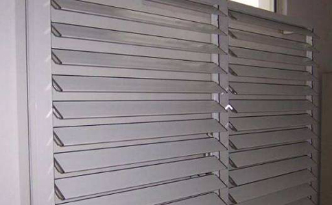 铝合金通风百叶窗的安装方法